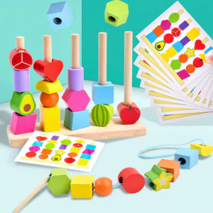Buntes Montessori-Holzspielzeug: Stapelblöcke und Puzzle mit Obstformen. Fördert frühes Lernen und ist ein ideales Geschenk für Kinder.